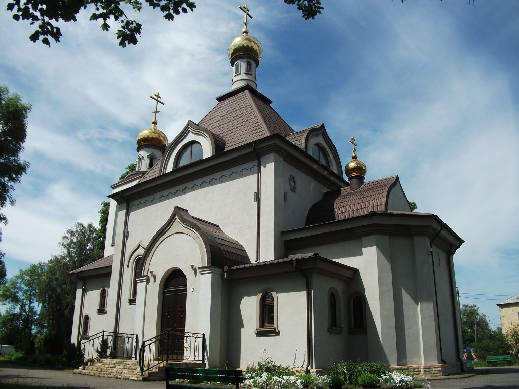 Калининград. Церковь Ольги равноапостольной в Прибрежном. фасады