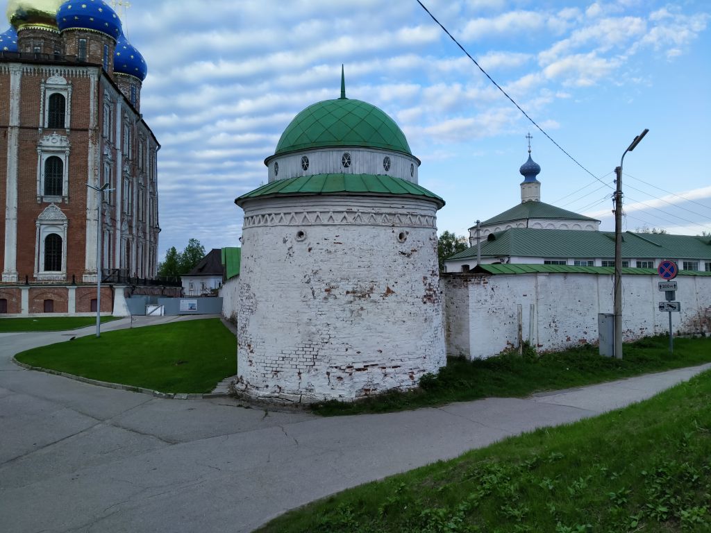 Спасо–Преображенский монастырь. Часовня Пантелеимона Целителя, Рязань (Рязань, город, Рязанская область). фасады