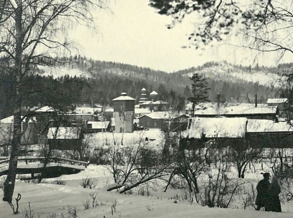 Церковь Николая Чудотворца, Бердяуш (Саткинский район, Челябинская область). архивная фотография, Фрагмент чехословацкого фото 1918 года