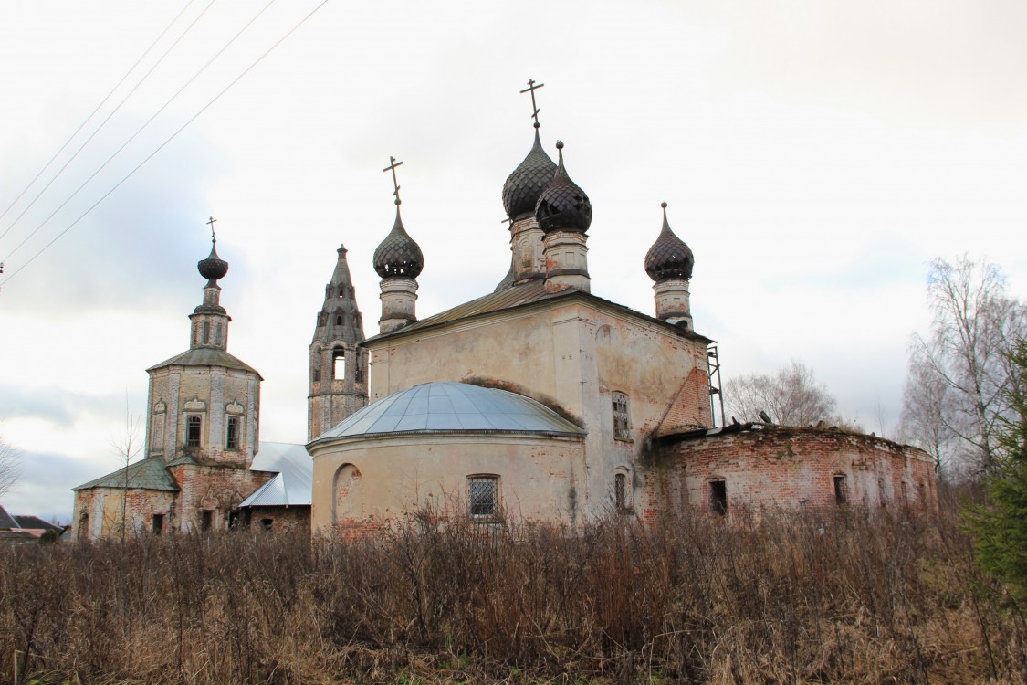 Храмовый комплекс. Церкви Успения Пресвятой Богородицы и Владимирской иконы Божией Матери, Ильинское (Большесельский район, Ярославская область). фасады