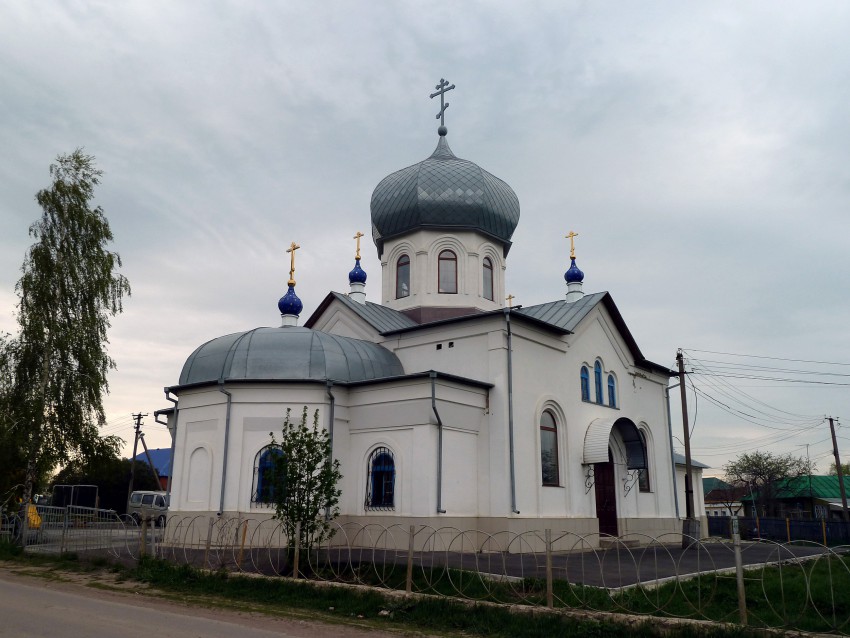 Новосемейкино. Церковь Космы и Дамиана. фасады