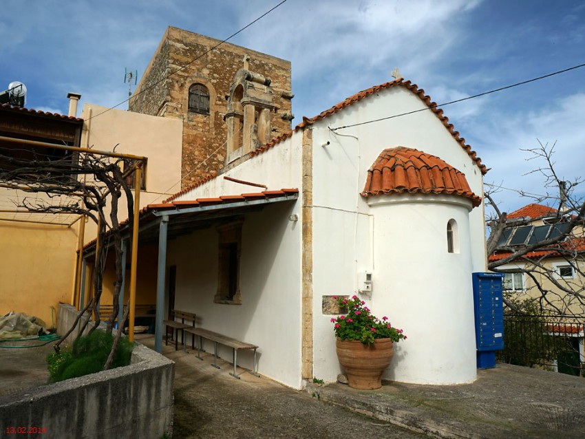 Неизвестная церковь, Микро Метокси (Крит (Κρήτη), Греция). фасады