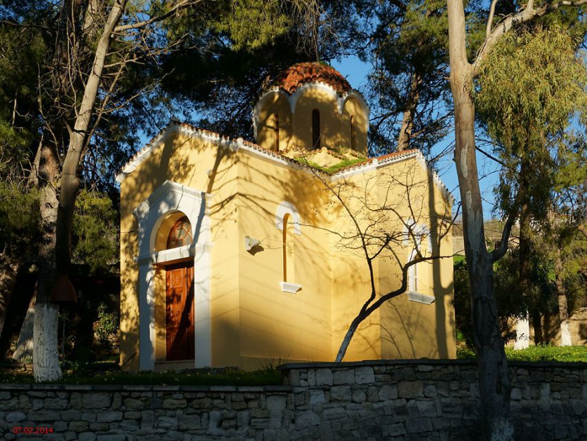 Неизвестная церковь, Спилиа (Крит (Κρήτη), Греция). фасады