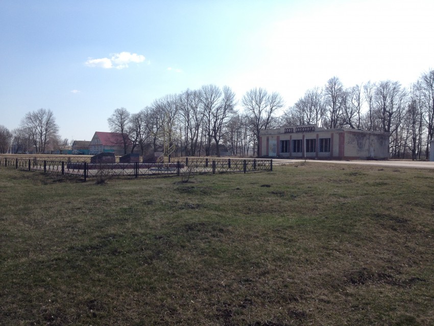 Церковь Покрова Пресвятой Богородицы, Сабынино (Яковлевский район, Белгородская область). общий вид в ландшафте