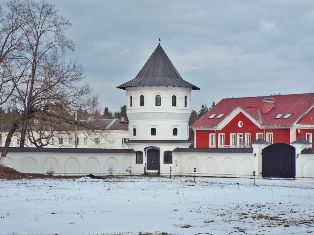 Верея. Спасский монастырь. дополнительная информация, северо-восточная башня