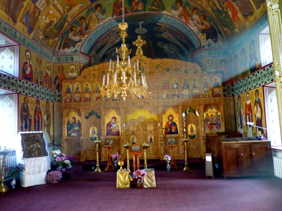 Гырбовецкий Успенский мужской монастырь. Собор Успения Пресвятой Богородицы, Гырбовец (Каларашский район, Молдова). интерьер и убранство