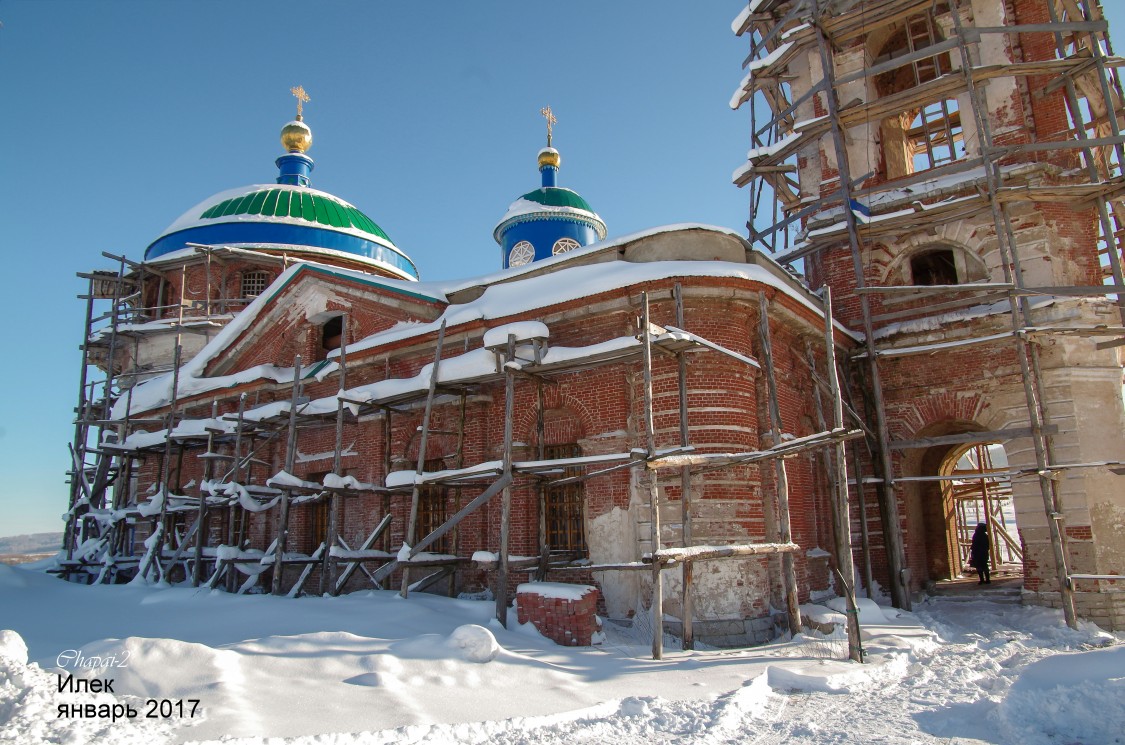 Церковь Сретения Господня, Илек (Ашинский район, Челябинская область). архитектурные детали