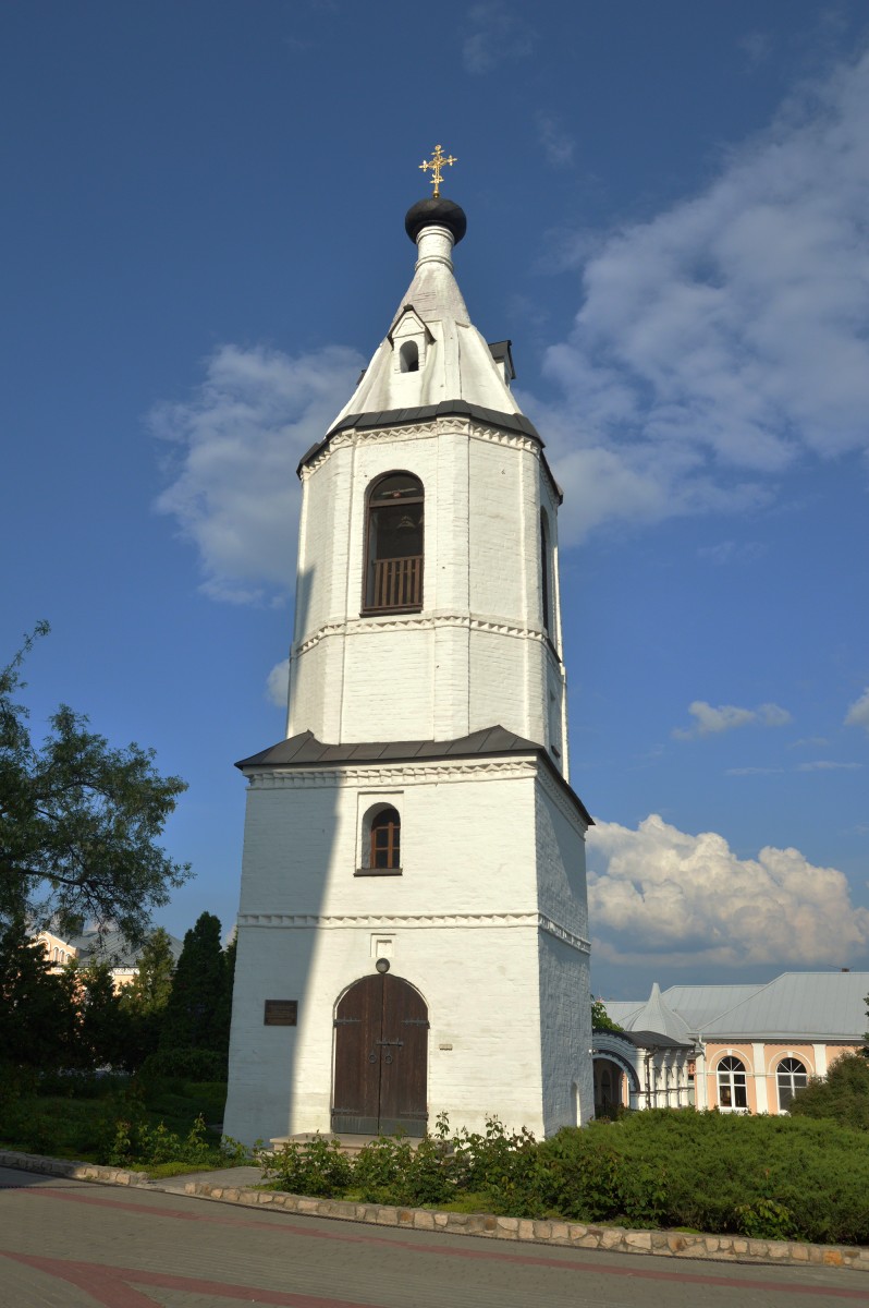 Воронеж. Алексеевский Акатов монастырь. Колокольня. фасады