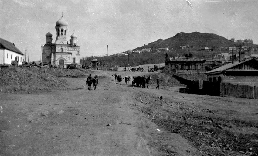 Церковь Покрова Пресвятой Богородицы, Владивосток (Владивосток, город, Приморский край). архивная фотография, Фотография с сайта http://humus.livejournal.com/3002769.html