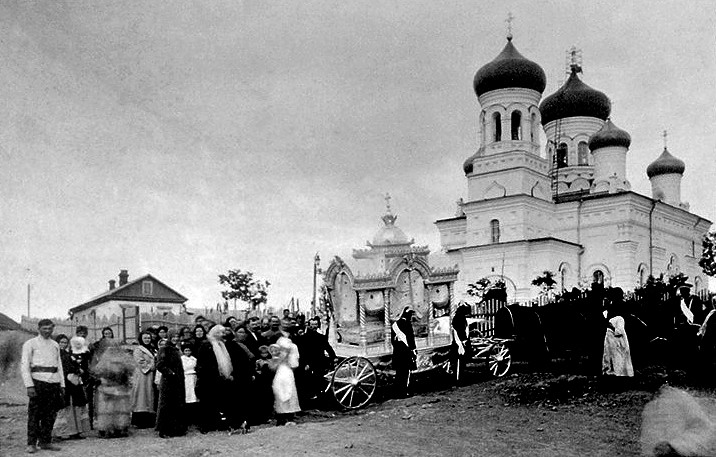 Церковь Покрова Пресвятой Богородицы, Владивосток (Владивосток, город, Приморский край). архивная фотография, Фотография с сайта http://www.newsvl.ru/vlad/ 2013/03/29/72342651432/