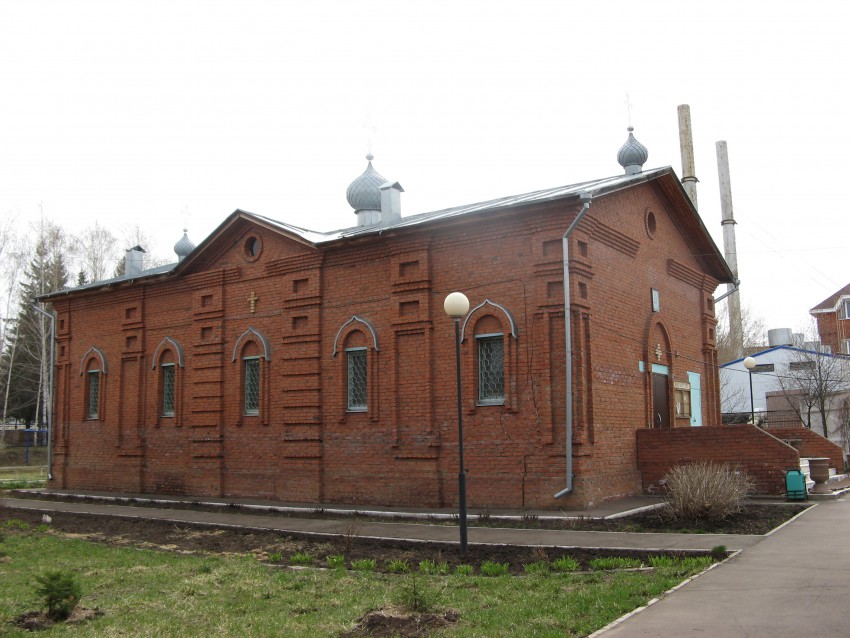 Церковь Иоанна Кронштадтского, Красный Ключ (Нижнекамский район, Республика Татарстан). фасады, Церковь Святого праведного Иоанна Кронштадского