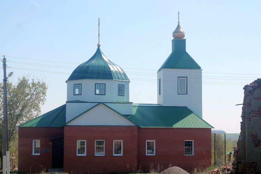Церковь Троицы Живоначальной (новая), Большая Верейка (Рамонский район, Воронежская область). фасады