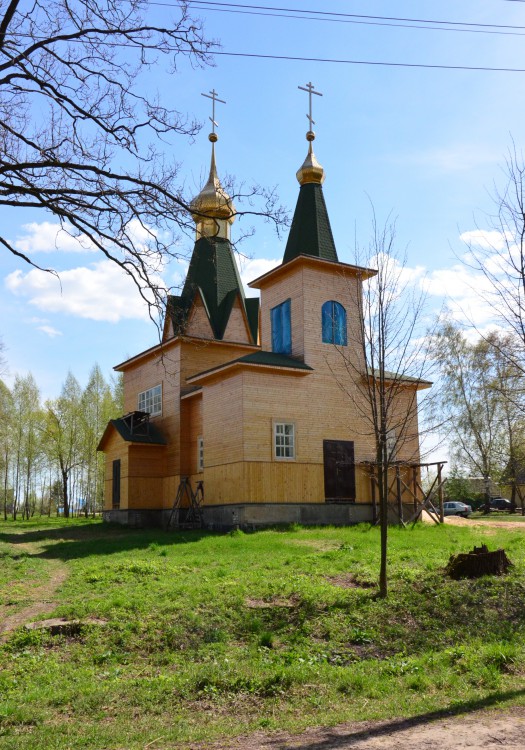 Павловка. Церковь Воздвижения Креста Господня. фасады