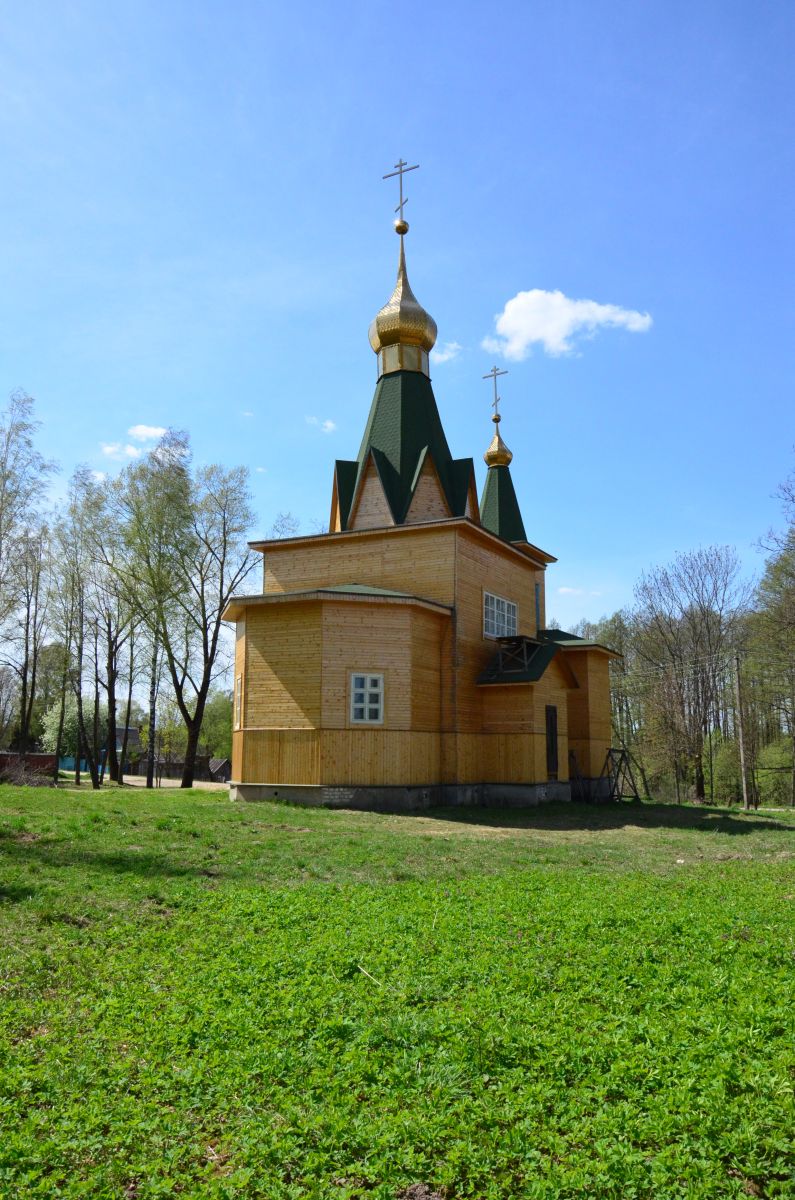 Церковь Воздвижения Креста Господня, Павловка (Унечский район, Брянская область). фасады