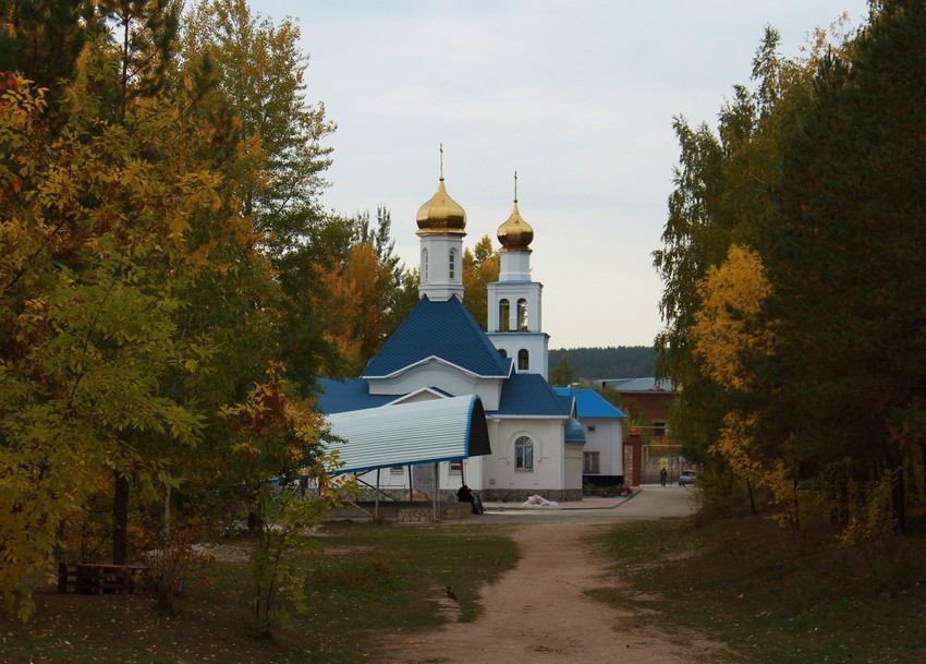 Волжский (Большая Царевщина). Церковь иконы Божией Матери 