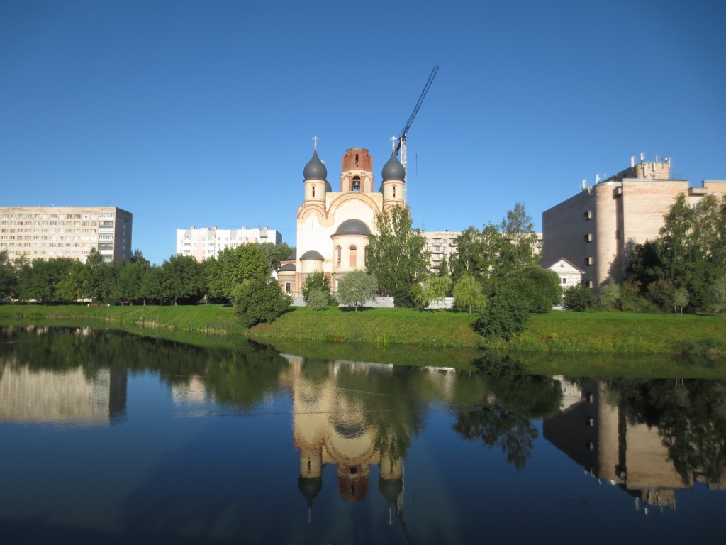 Собор Царственных страстотерпцев на проспекте Ветеранов, Кировский район (Санкт-Петербург, г. Санкт-Петербург). фасады
