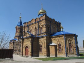 Кременец. Церковь Покрова Пресвятой Богородицы