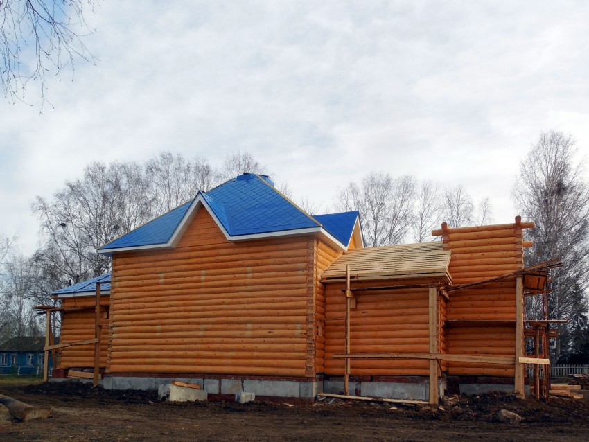 Албай. Церковь Рождества Иоанна Предтечи (новая). фасады