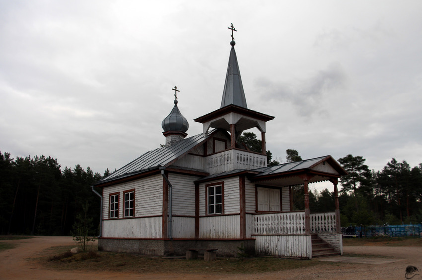 Церковь Успения Пресвятой Богородицы, Опочка (Опочецкий район, Псковская область). общий вид в ландшафте