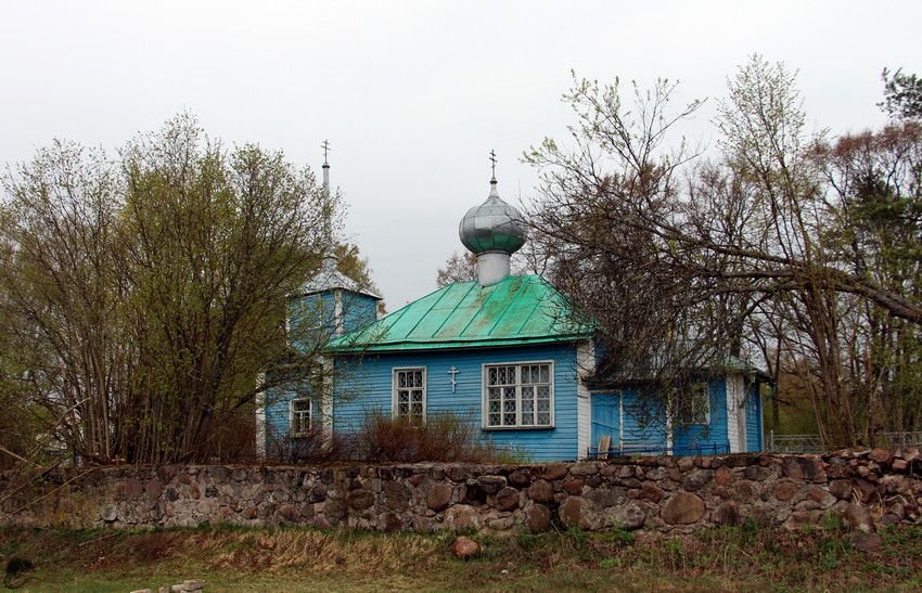 Церковь Георгия Победоносца, Палицы (Струго-Красненский район, Псковская область). общий вид в ландшафте
