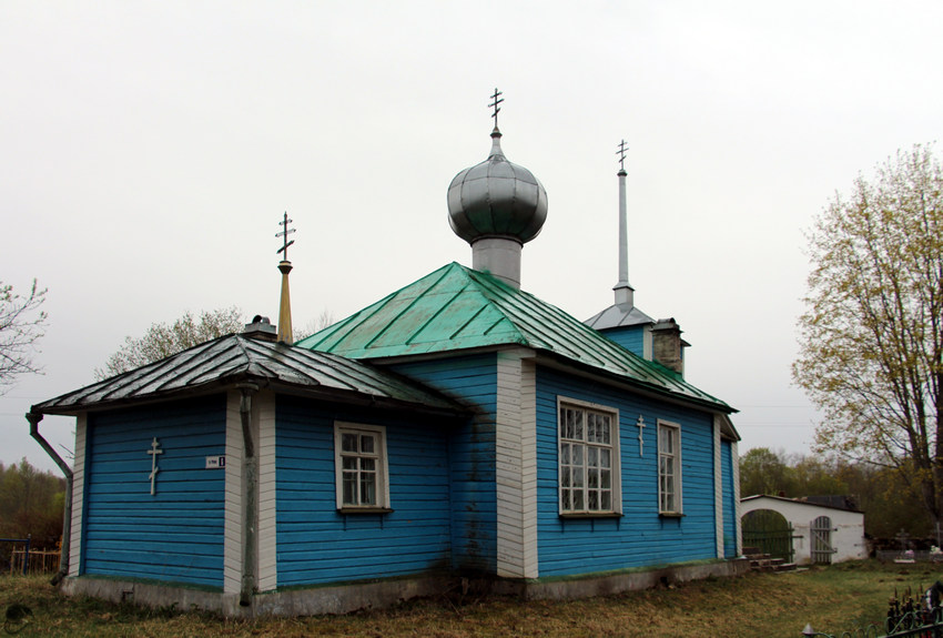 Палицы. Церковь Георгия Победоносца. общий вид в ландшафте