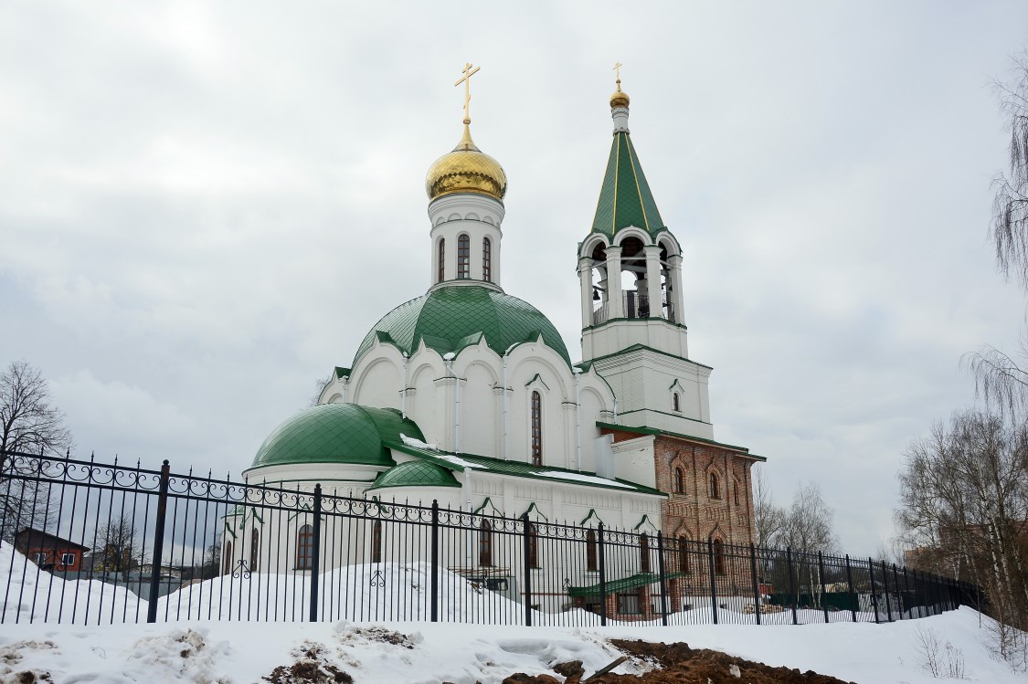 Церковь Новомучеников Ивантеевских, Ивантеевка (Пушкинский район и гг. Ивантеевка, Королёв, Московская область). художественные фотографии