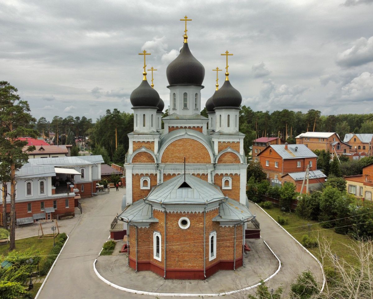 Собор Рождества Пресвятой Богородицы, Новосибирск (Новосибирск, город, Новосибирская область). фасады, Вид с востока
