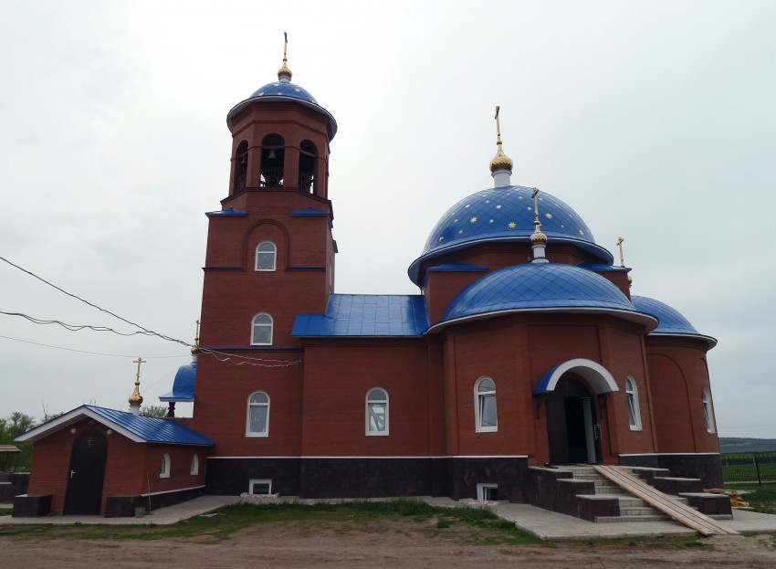 Покровский мужской монастырь. Церковь Покрова Пресвятой Богородицы, Чубовка (Кинельский район, Самарская область). фасады