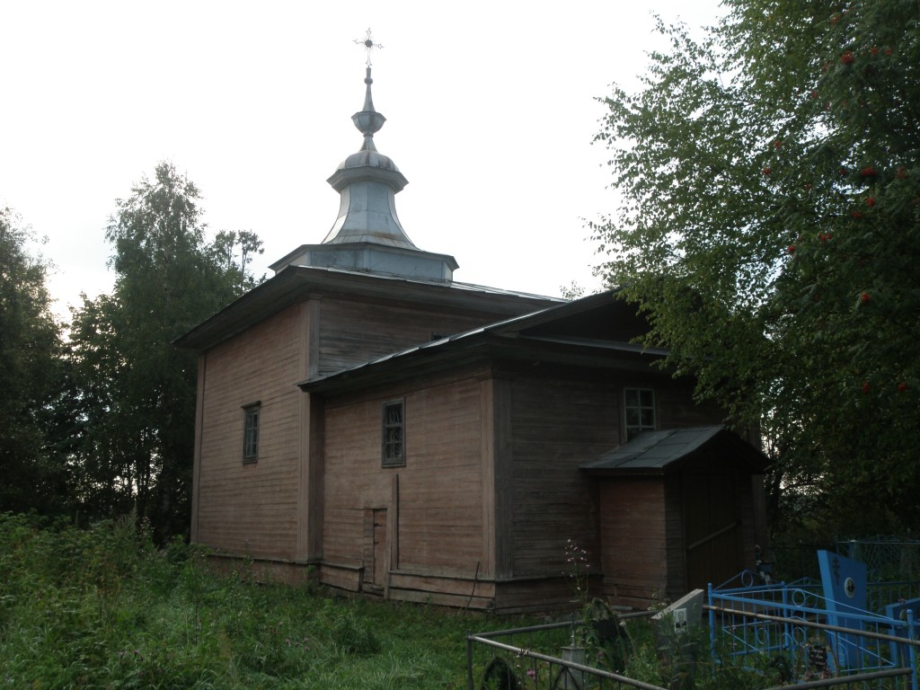Церковь Дионисия и Амфилохия Глушицких, Покровское (Сокольский район, Вологодская область). фасады