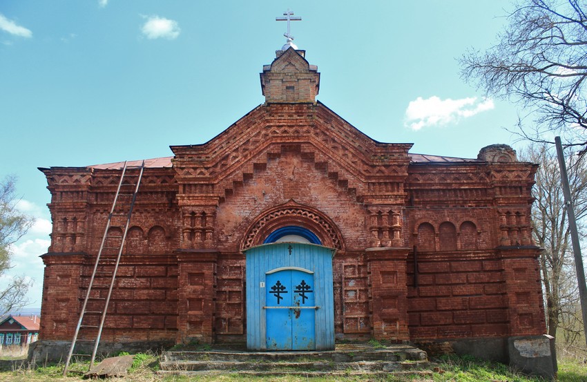 Церковь Николая Чудотворца, Барышская Слобода (Сурский район, Ульяновская область). фасады, Западный фасад с временным деревянным притвором