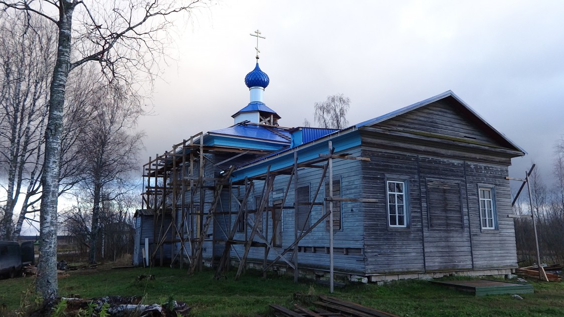 Церковь Сретения Господня, Осерёдок (Прилуцкое) (Холмогорский район, Архангельская область). фасады