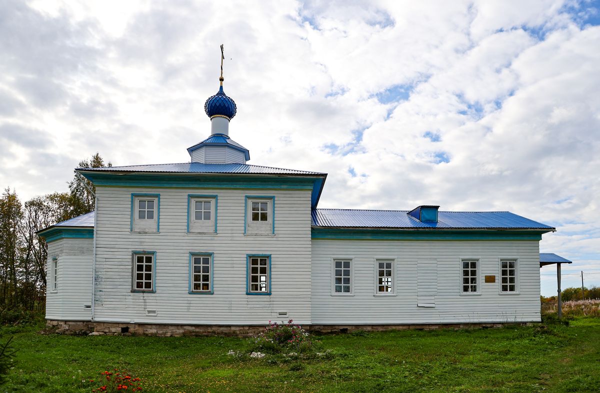 Церковь Сретения Господня, Осерёдок (Прилуцкое) (Холмогорский район, Архангельская область). фасады