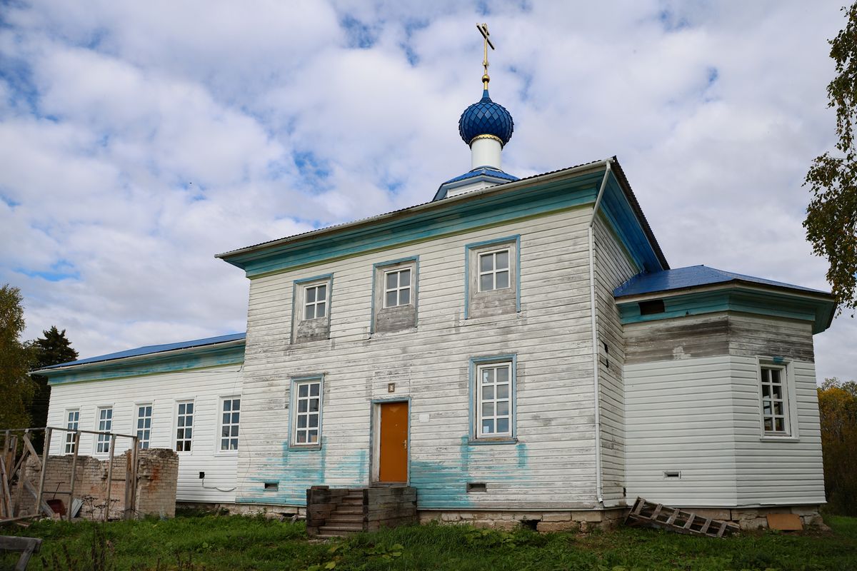 Церковь Сретения Господня, Осерёдок (Прилуцкое) (Холмогорский район, Архангельская область). фасады