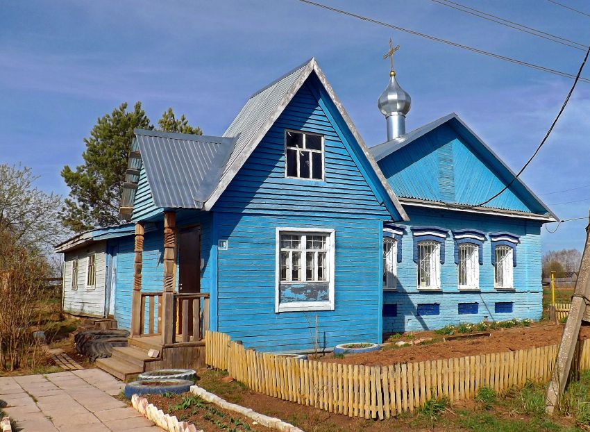 Церковь Троицы Живоначальной, Филиппово (Кирово-Чепецкий район, Кировская область). общий вид в ландшафте