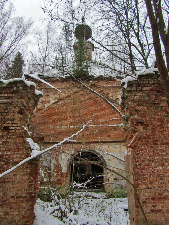 Церковь Рождества Пресвятой Богородицы, Нагорное, урочище (Островский район, Костромская область). интерьер и убранство, вид от колокольни на трапезную и основной объем