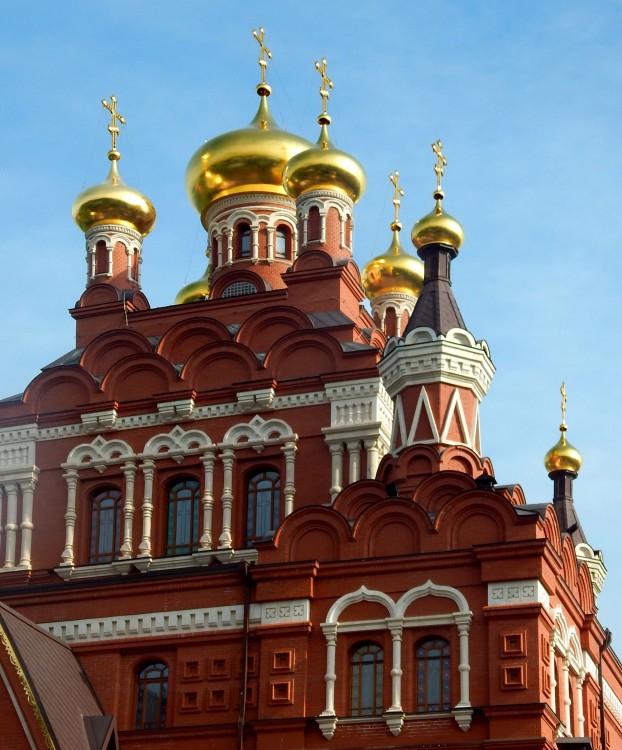 Троице-Параскевиевский Топловский монастырь. Собор Троицы Живоначальной, Учебное (Белогорский район, Республика Крым). фасады