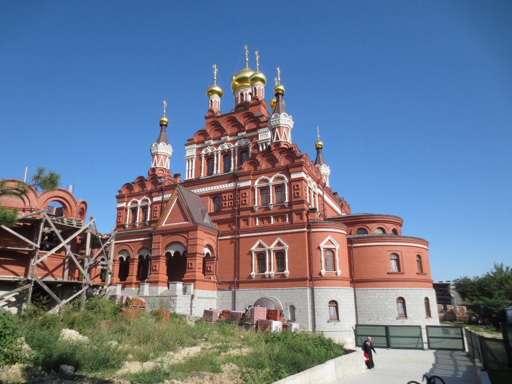 Троице-Параскевиевский Топловский монастырь. Собор Троицы Живоначальной, Учебное (Белогорский район, Республика Крым). интерьер и убранство