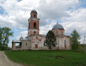 Сосновка. Церковь Рождества Христова