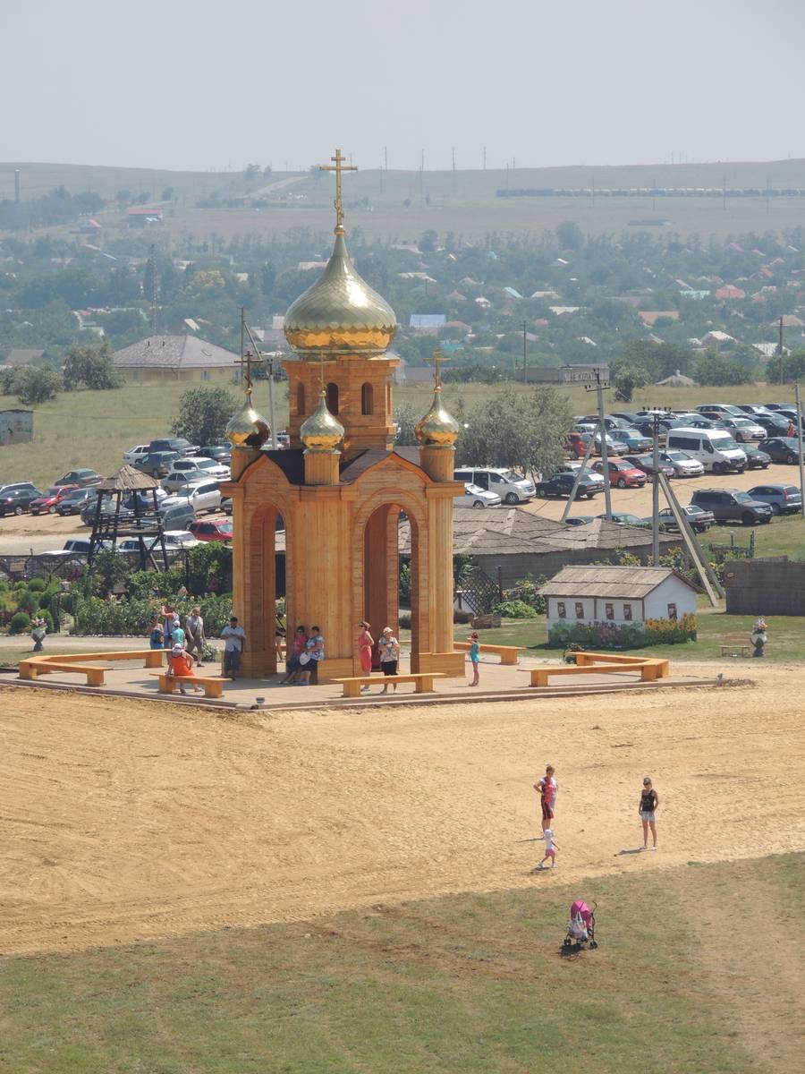 Часовня Андрея Первозванного, Тамань (Темрюкский район, Краснодарский край). общий вид в ландшафте