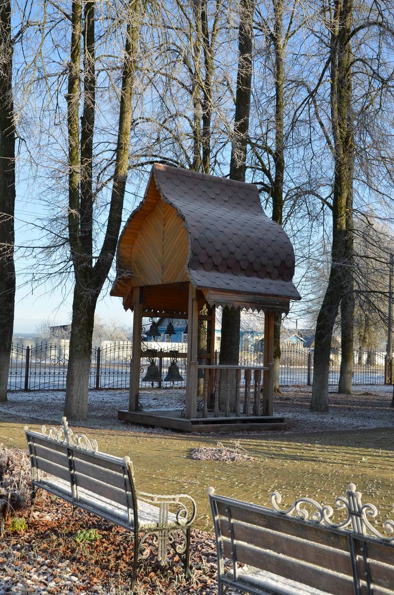 Церковь Сергия Радонежского, Улемец (Жиздринский район, Калужская область). дополнительная информация, Звонница