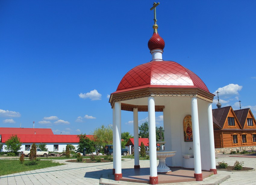 Подгоры. Заволжский Ильинский женский монастырь. Часовня иконы Божией Матери 