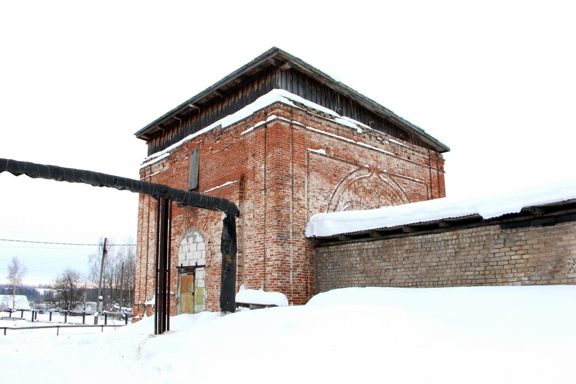 Мухино. Церковь Благовещения Пресвятой Богородицы. фасады, Остатки колокольни.