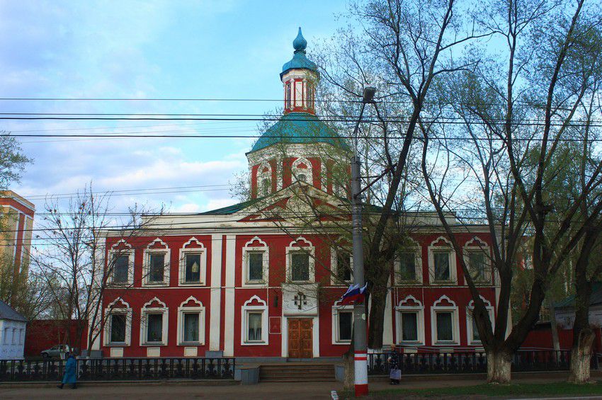Саранск. Церковь Трёх Святителей. фасады, Западный фасад