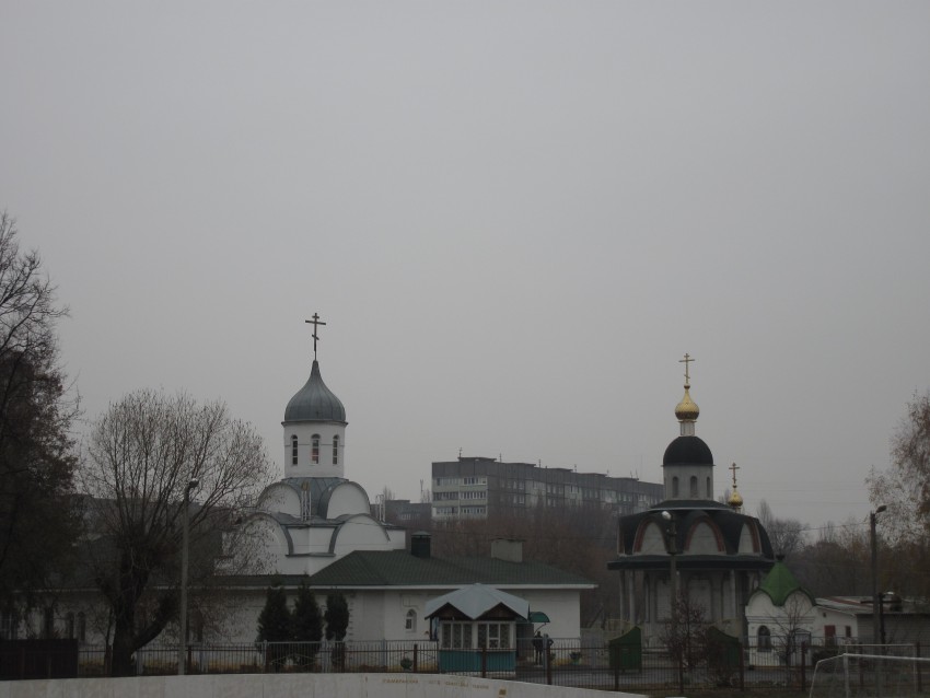 Гомель. Церковь Серафима Саровского. общий вид в ландшафте