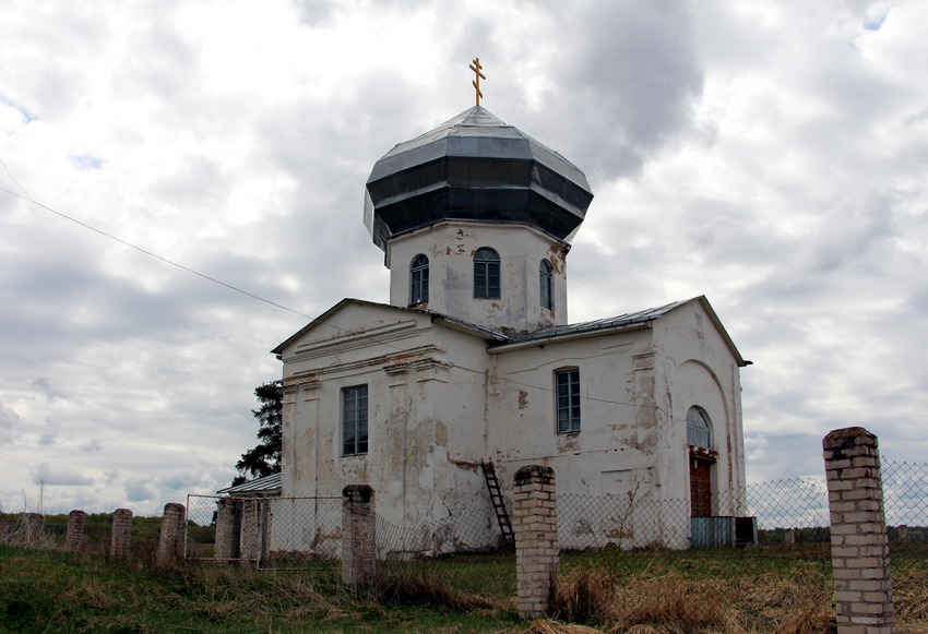 Церковь Вознесения Господня, Хвошно (Городокский район, Беларусь, Витебская область). общий вид в ландшафте
