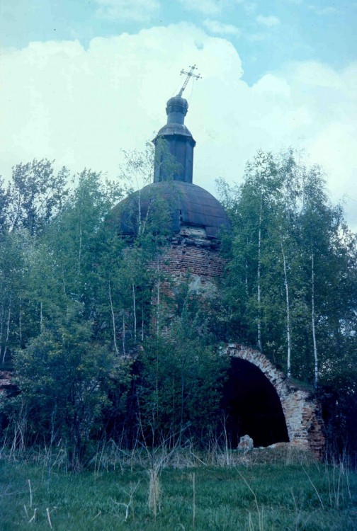 Кожино, что при Кашинке, урочище. Церковь Рождества Пресвятой Богородицы. фасады, 1994