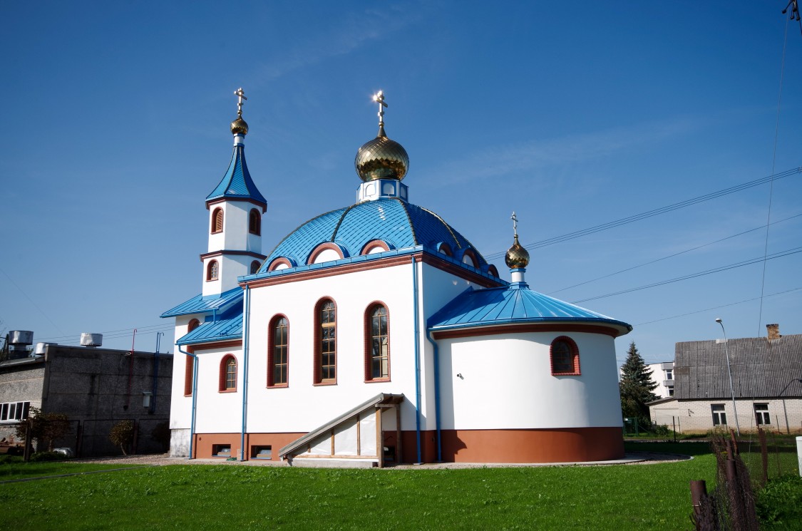 Церковь Рождества Пресвятой Богородицы, Иецава (Бауский край, Латвия). фасады