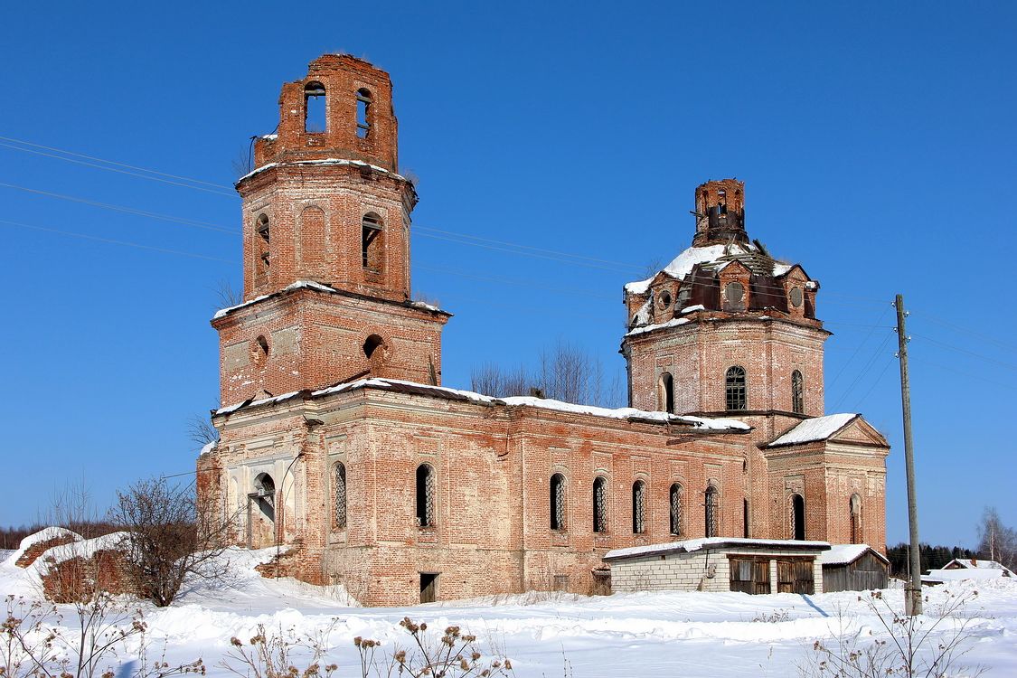 Святица. Церковь Успения Пресвятой Богородицы. фасады