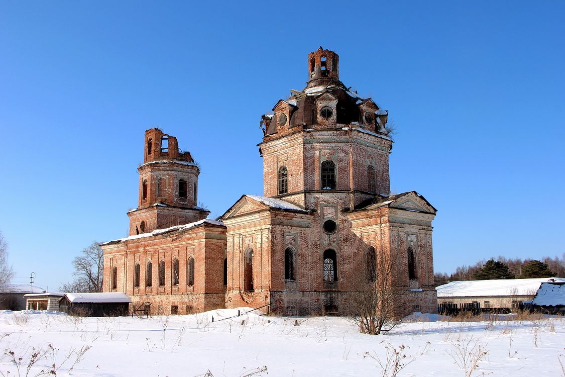 Святица. Церковь Успения Пресвятой Богородицы. фасады