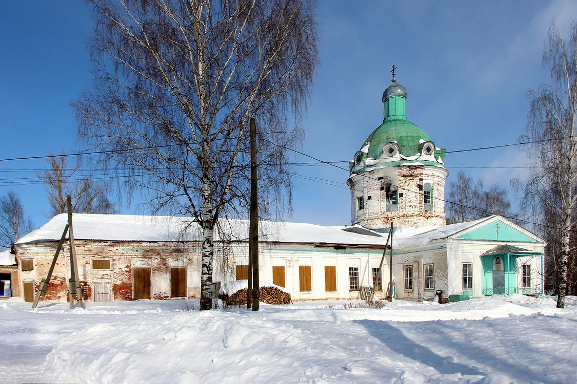 Елгань. Церковь Троицы Живоначальной. фасады, Вид с юга.